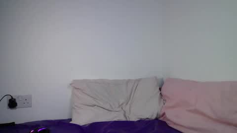 0tter  chan online show from May 2, 5:07 pm