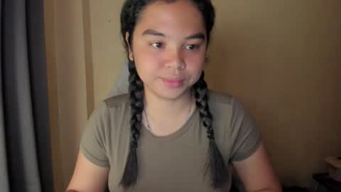 0wwlo0k online show from March 9, 5:11 am