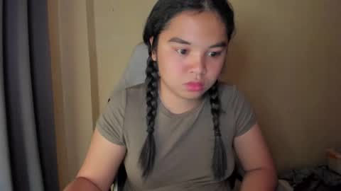 0wwlo0k online show from March 14, 7:01 am