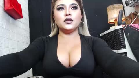 sexy kia online show from November 12, 5:52 am