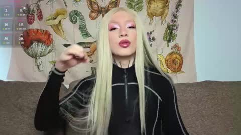 Michelle online show from May 25, 3:41 pm