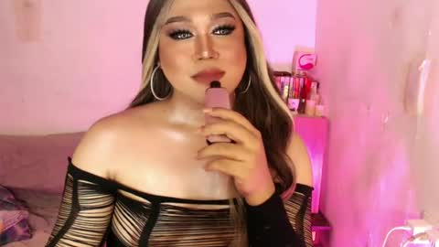 1lovelymess online show from July 5, 4:19 am