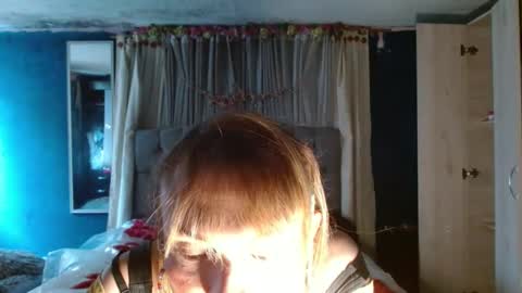 _azalea_65 online show from September 25, 9:11 pm