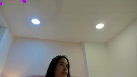 cailyn  online show from February 11, 10:28 pm