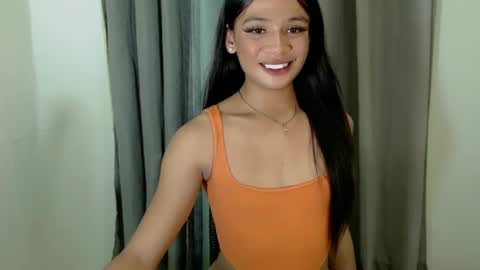 Kate flores online show from February 3, 4:10 pm