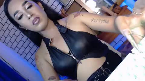 Caroline online show from April 27, 7:28 am