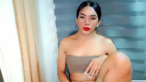 _karie_ online show from March 19, 3:34 pm