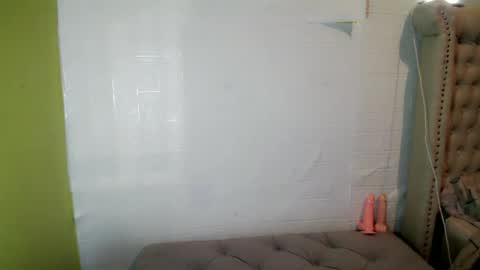 _kittieluxe online show from June 29, 6:28 am