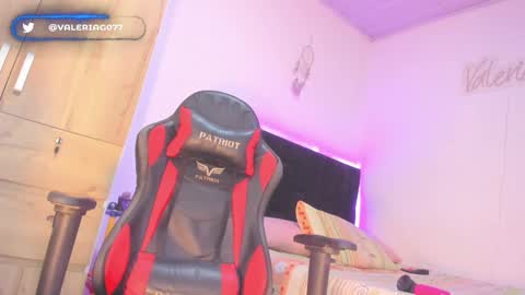    online show from December 13, 9:41 pm