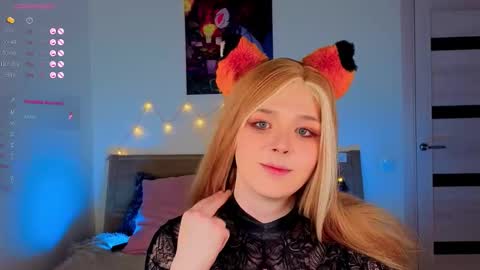 LITTLE FOX online show from January 17, 4:36 pm