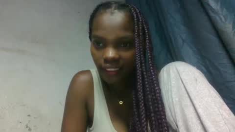 aadienne online show from April 25, 1:41 pm