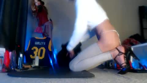 TaylorSexbot online show from December 30, 9:08 pm