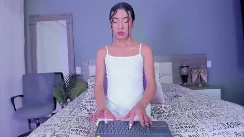 Snapshot of alaiaguerra chatting on October 20, 8:45 pm alaiaguerra online show from October 20, 8:45 pm