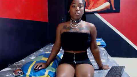 alexia_sinclaire24 online show from January 19, 4:01 am