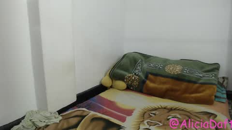 Alicia Aldara online show from April 7, 9:43 am