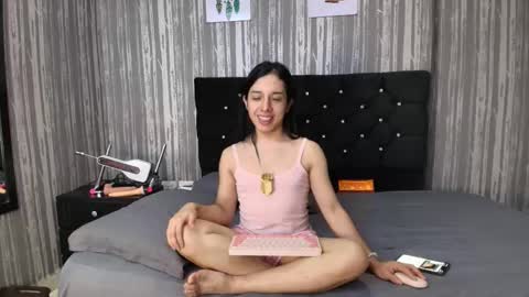 alicee_moonn online show from September 24, 7:09 pm