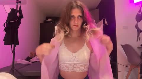 AlicePinkhead online show from December 16, 9:58 am