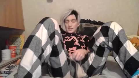 Alisha online show from April 4, 8:56 am