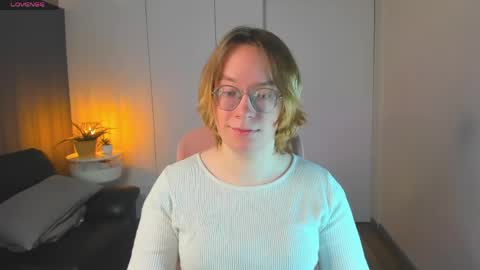 Hi im Amanda online show from April 2, 2:15 pm