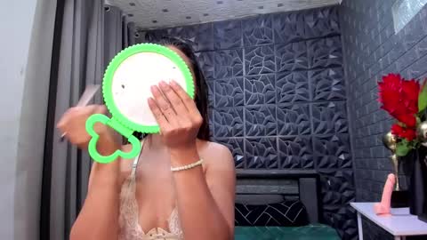 amandaleon online show from February 6, 9:11 am