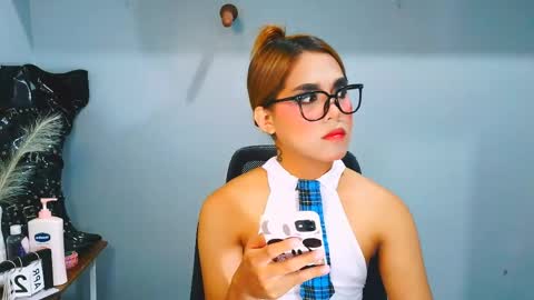 amara online show from April 26, 9:40 am