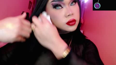 Queen Mireska online show from November 27, 4:31 pm