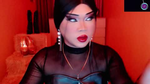 Queen Mireska online show from February 3, 9:25 am