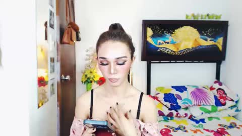 amiranastypie online show from December 28, 3:15 pm