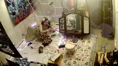 amituist online show from April 14, 1:10 am