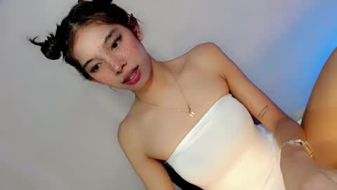 Belle Tylor online show from January 24, 7:30 am