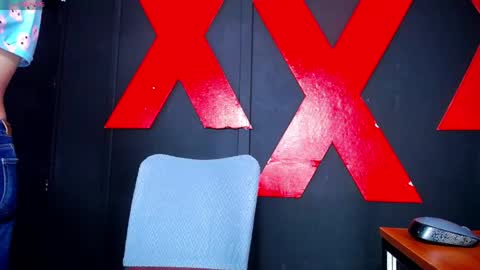 Alann online show from April 11, 1:26 pm