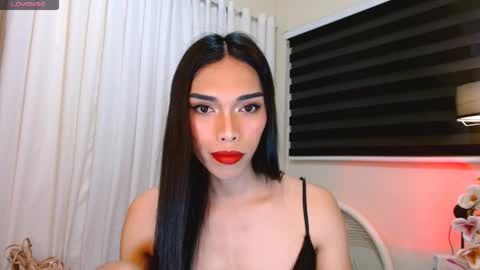 SENORITA online show from November 14, 12:40 am