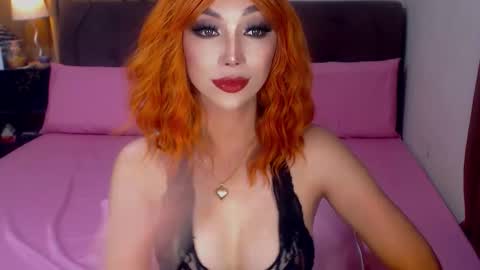 Snapshot of angelicqueents chatting on October 15, 10:37 am MS. AMALIA online show from October 15, 10:37 am