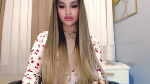sue online show from December 3, 11:29 pm