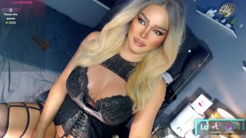 Miss Anna online show from March 27, 11:00 am