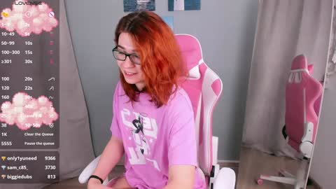 Im AnnWelcome to my roomPVT is open online show from December 8, 4:18 pm