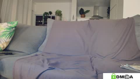 Sexy Ladybug online show from April 4, 10:57 am