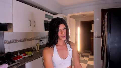 Snapshot of aprill_fox chatting on December 6, 6:09 am aprill_fox online show from December 6, 6:09 am