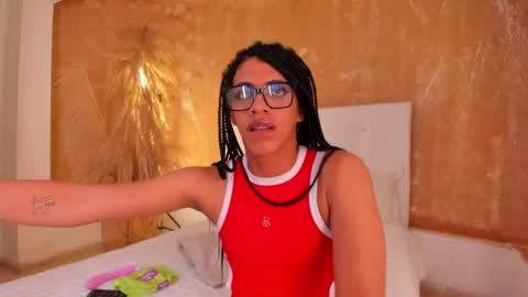 Snapshot of aprill_fox chatting on February 23, 7:33 am aprill_fox online show from February 23, 7:33 am