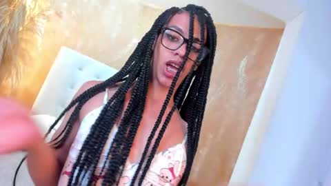 Snapshot of aprill_fox chatting on March 6, 3:53 am aprill_fox online show from March 6, 3:53 am