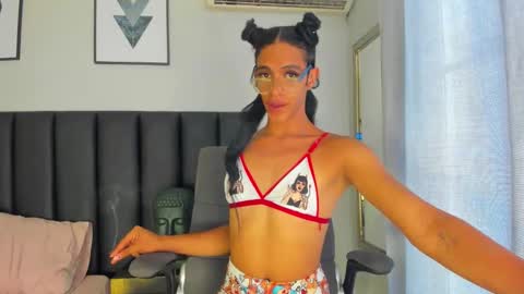 Snapshot of aprill_fox chatting on September 28, 7:57 pm aprill_fox online show from September 28, 7:57 pm