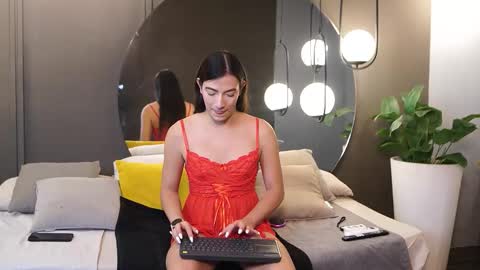 Ariaa online show from March 4, 6:56 pm