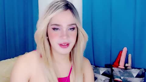 ARIANNE CUMS  online show from February 11, 6:43 am