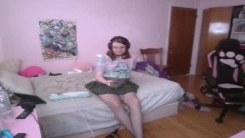 Ariathebrat online show from April 20, 9:27 pm