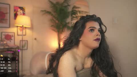 Chloe  online show from February 17, 2:52 am