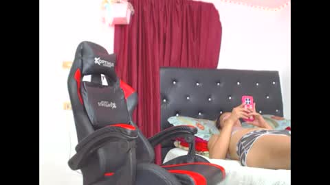 ashelyhots9inches online show from March 26, 6:11 pm