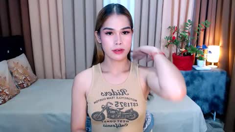 Snapshot of ashleycooper14 chatting on January 13, 5:44 pm Hello ur lovely ash online show from January 13, 5:44 pm