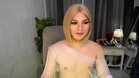 Angelyn moore online show from April 16, 10:49 am