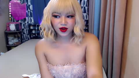 Snapshot of asian_suteishi chatting on December 10, 3:47 am stacey online show from December 10, 3:47 am