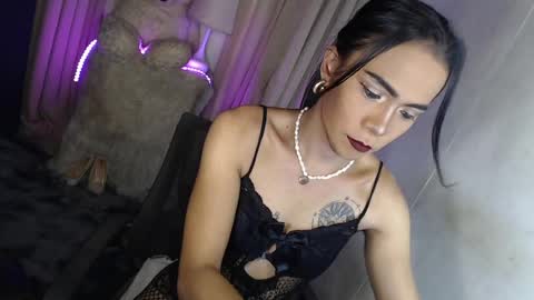 asian_ulysses online show from April 11, 12:09 pm